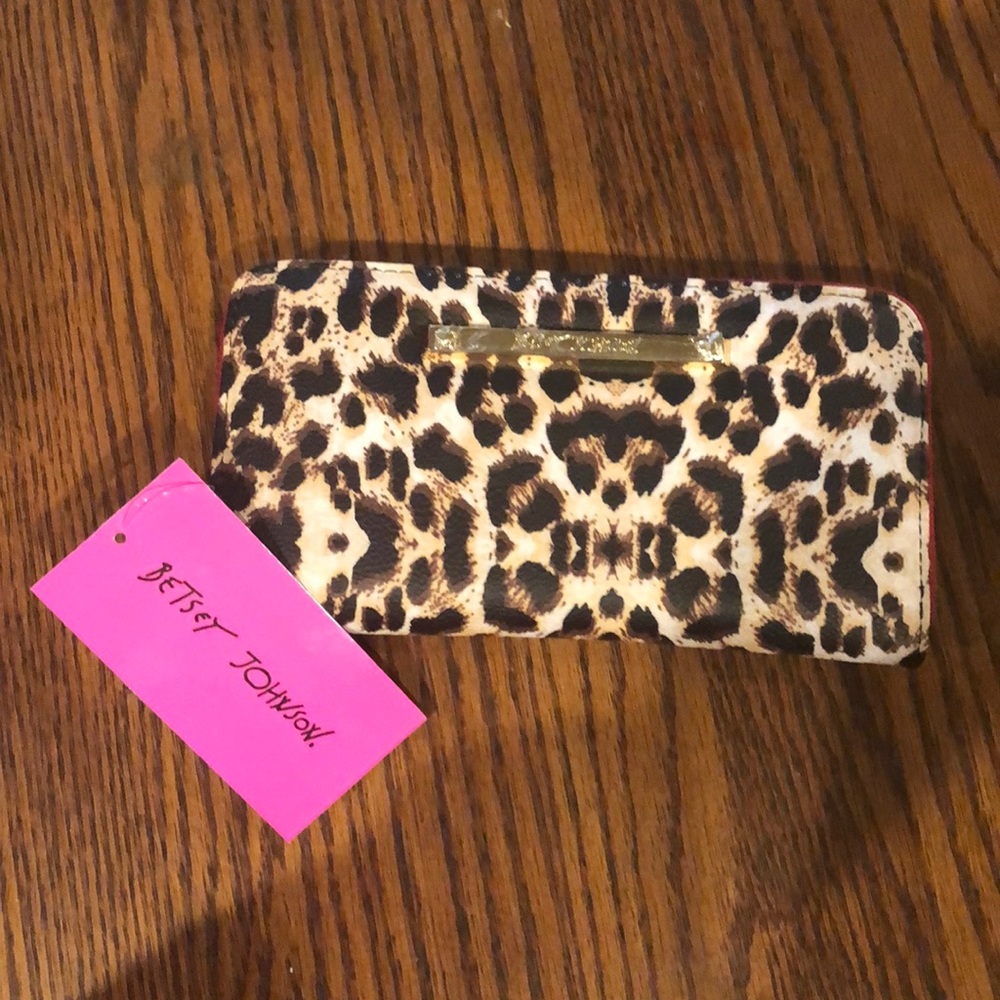 Betsey Johnson zip around wallet